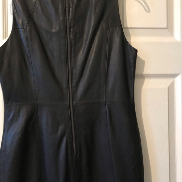 Dress - Picture 4 of 7